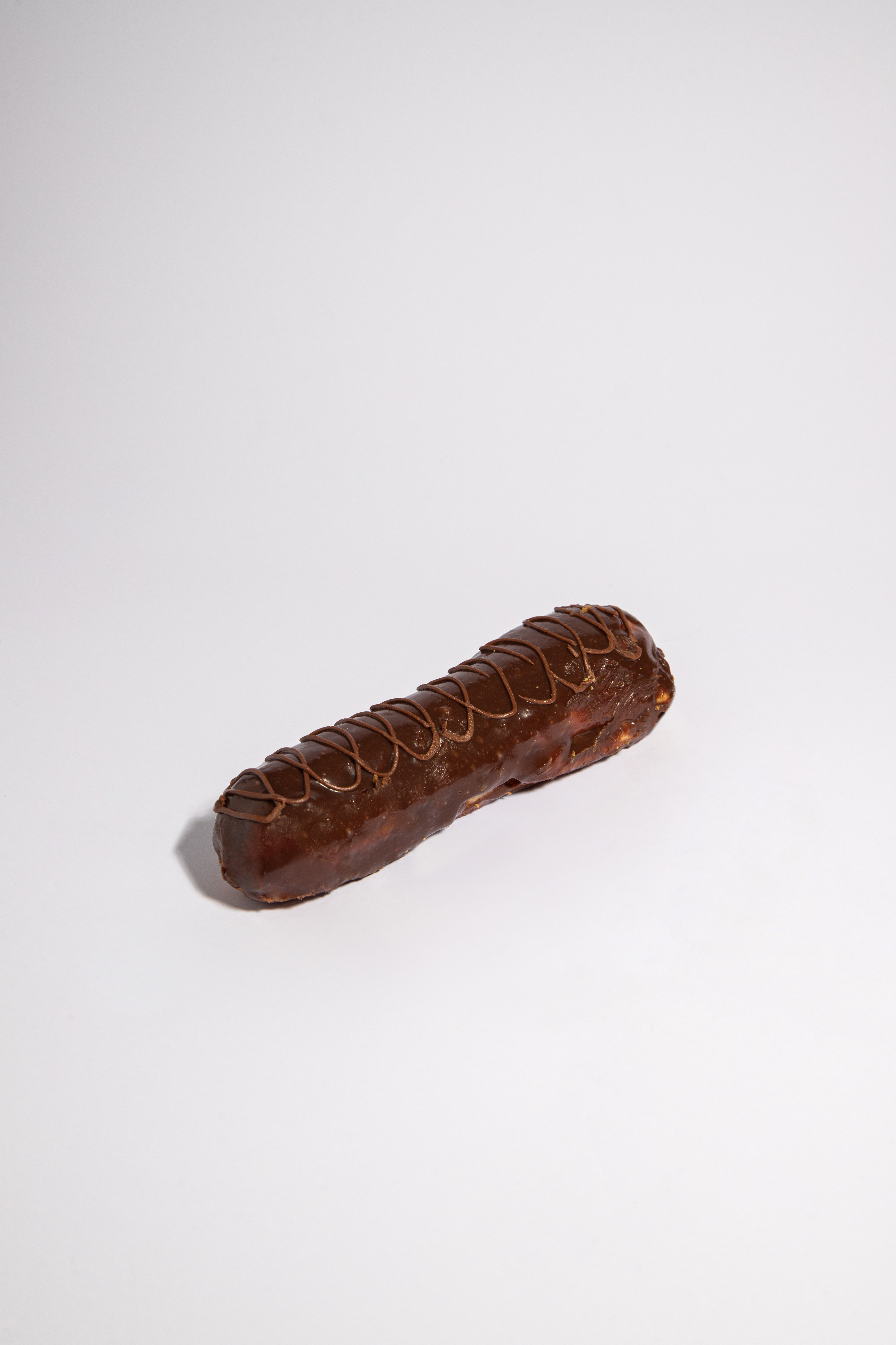 Traditional Chocolate Eclair - 10796