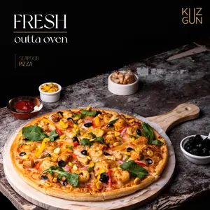 Seafood Pizza