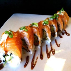 Salmon Dragon Maki