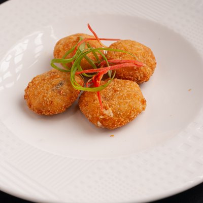 Stuffed Cheesy Bites