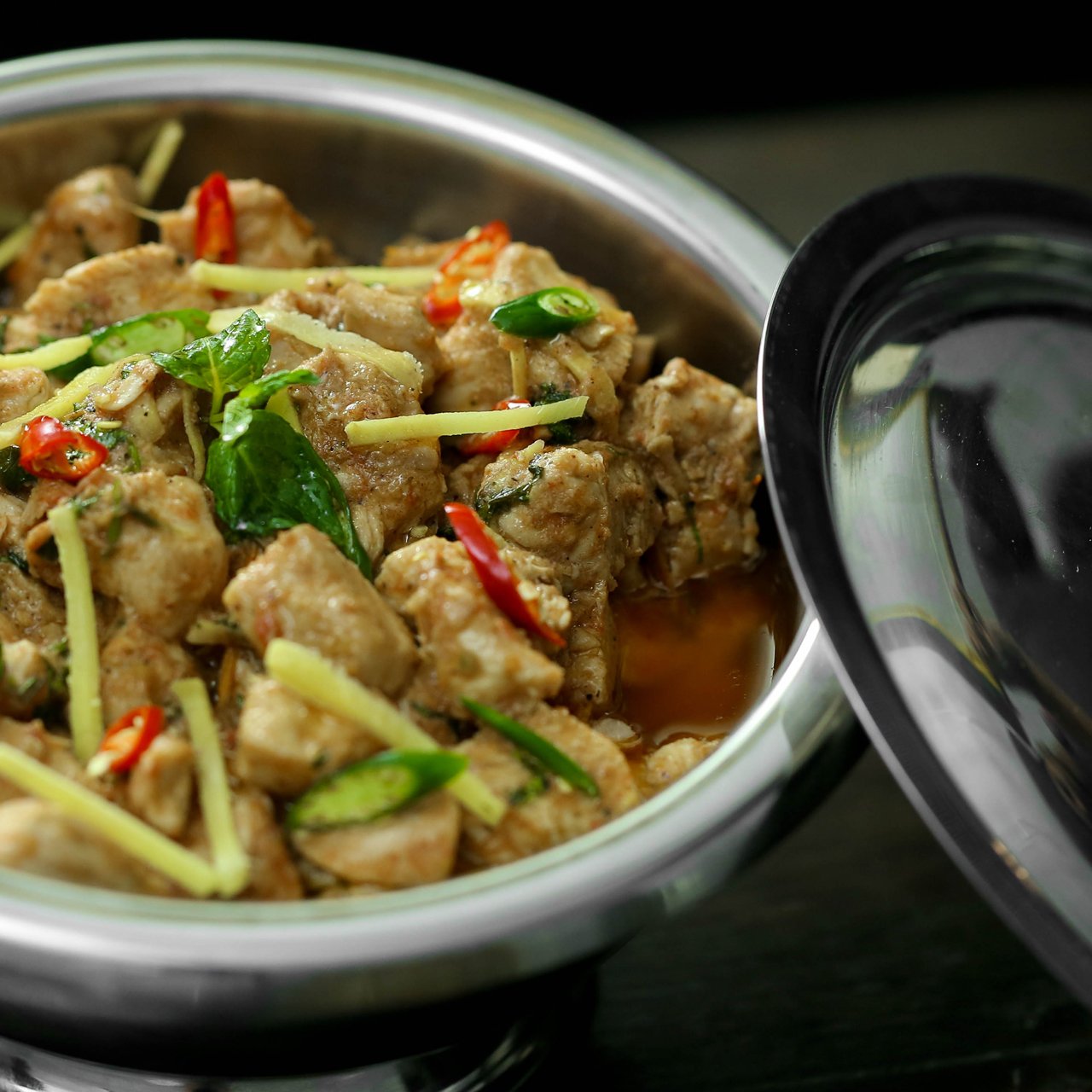 Chicken Ginger Handi (boneless)