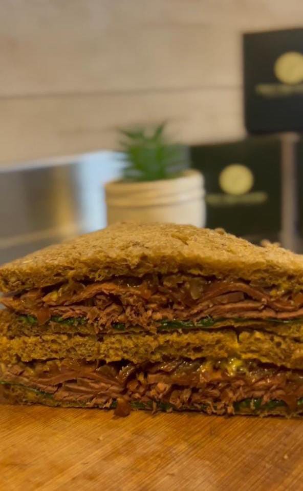 Roast Beef Sandwich - 12716