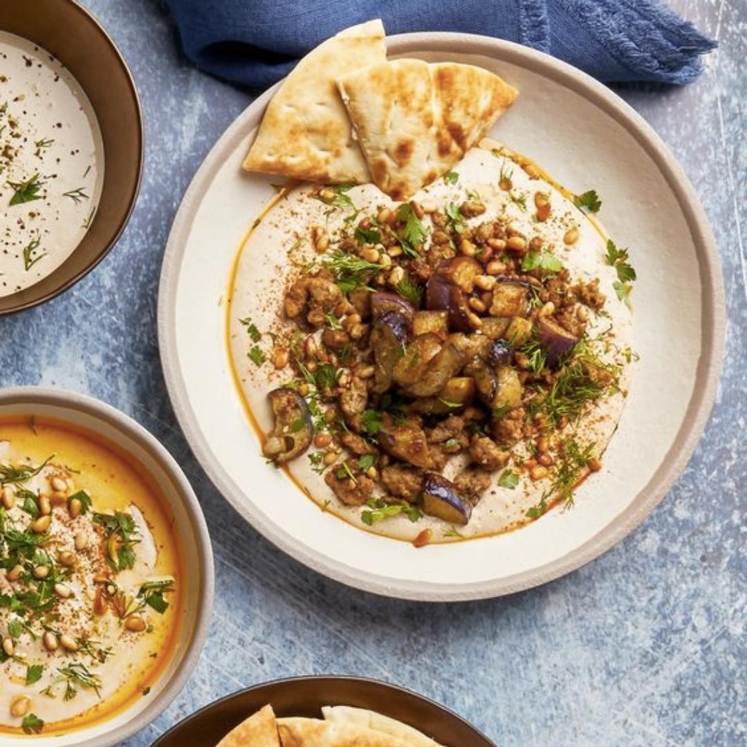 Hummus Shawarma in Meat