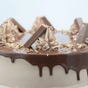 Kit Kat Cake