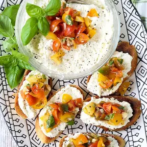 Guacamole Bruschetta with Creamy Feta