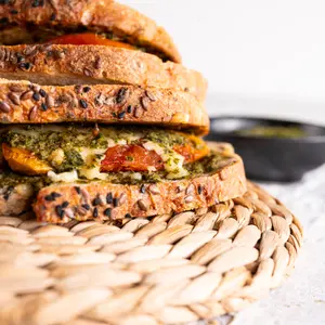 Grilled Chicken Sandwich With Cheese - 11181