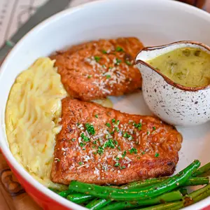 Fish in Lemon Caper Sauce