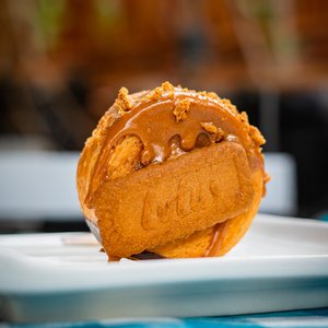 Extreme Croissant-Lotus