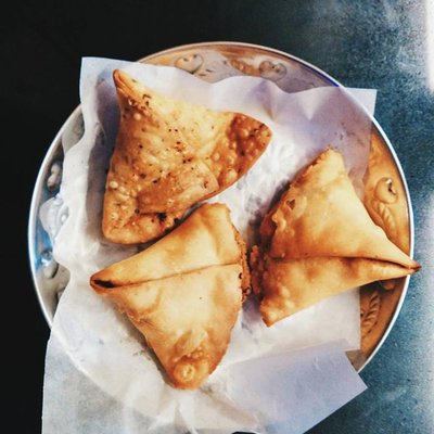 12 Samosas