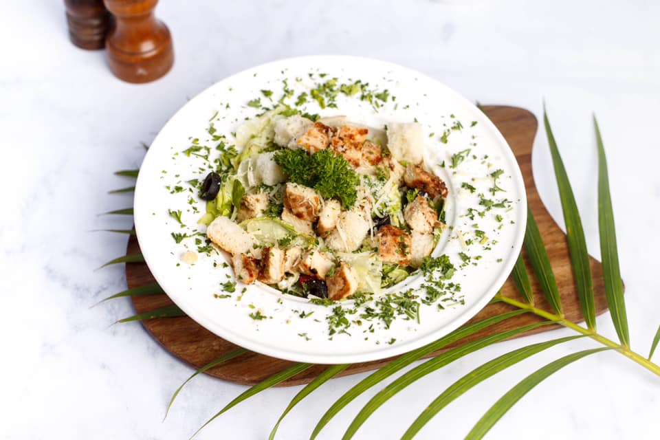 Classic Caesar with Grilled Chicken 