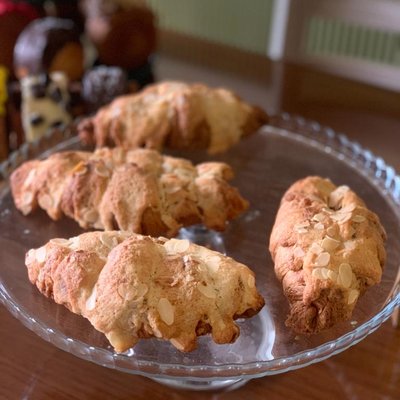 Almond Croissant