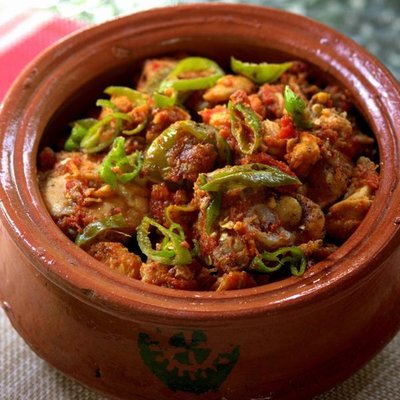 Chicken Achari Handi (boneless)