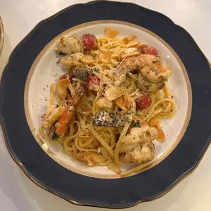 Linguine With Prawns & Herbs