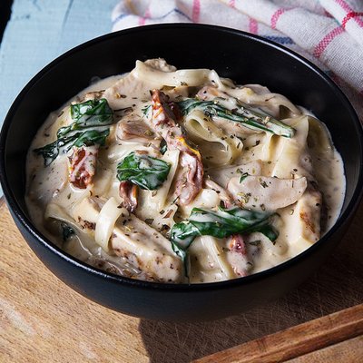 Fettuccine in Bechamel Sauce