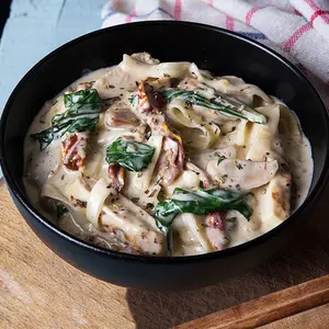 Fettuccine in Bechamel Sauce