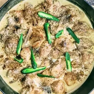 Chicken White Makhni Tandoori Karahi