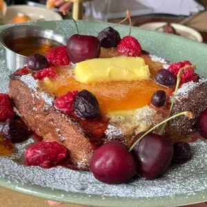 Crème brûlée French Toast