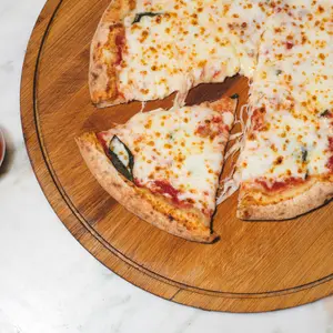 Margherita Four Cheese Pizza - 11799