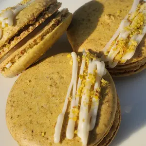 Pistachio Macarons - 10943