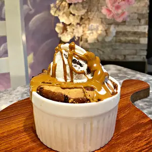 Lotus Cookie Skillet