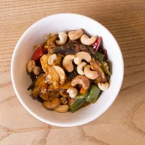 Chicken with Cashew Nuts